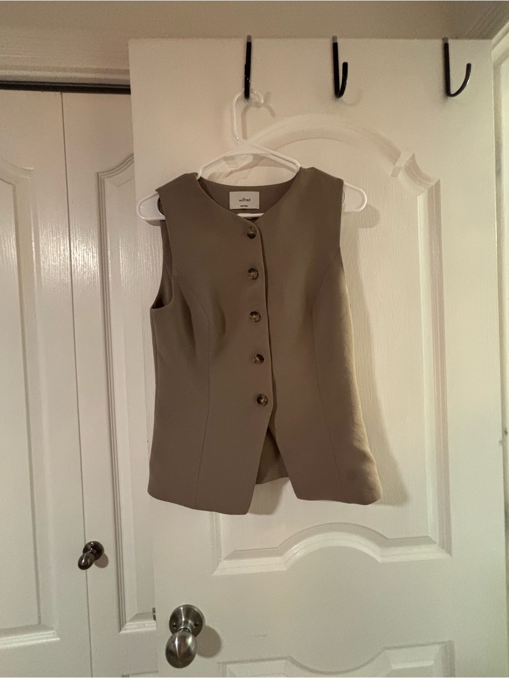Sleeveless Button-Front Women's Vest Jacket in Taupe